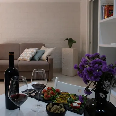 La Casa Di Angi ليتشي